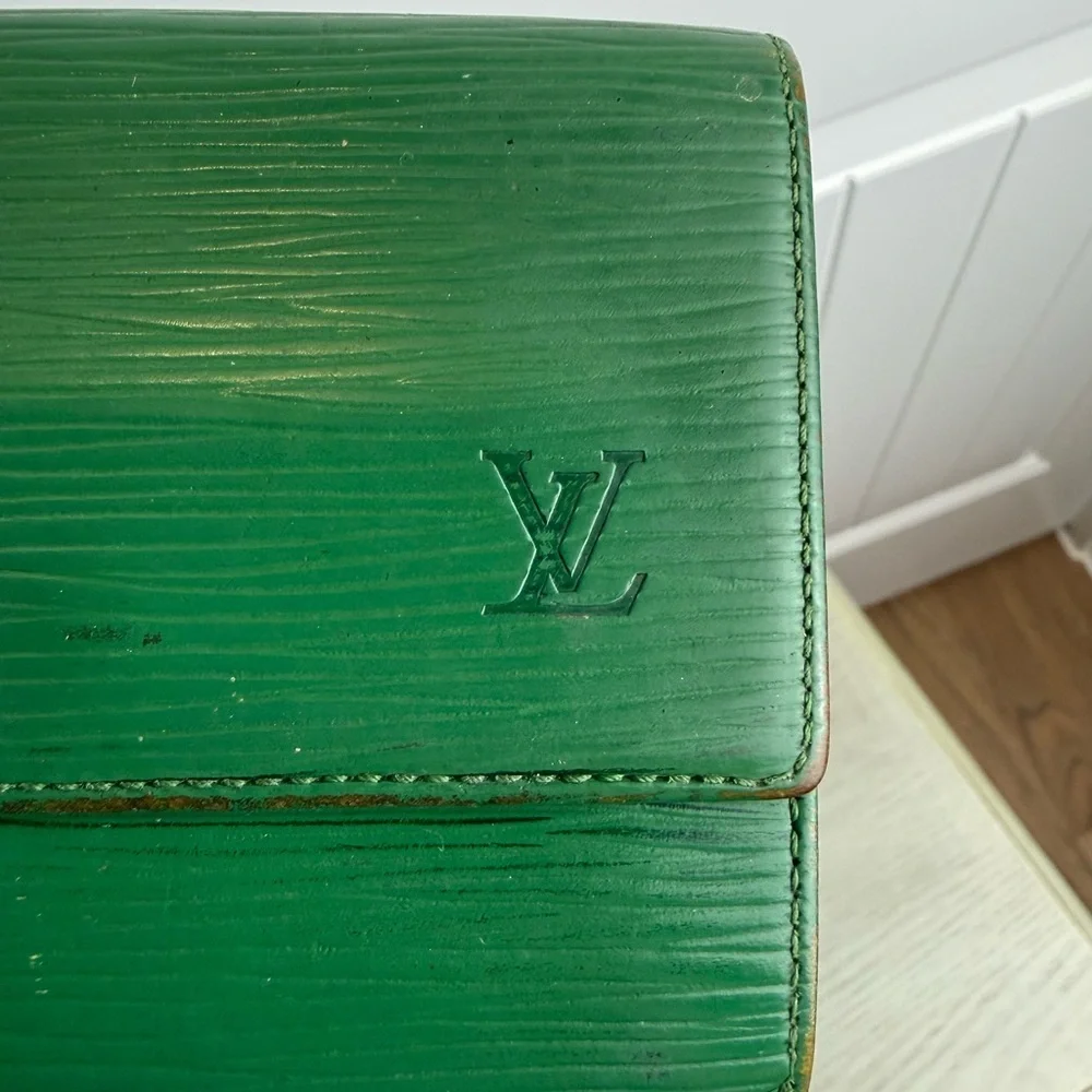 Louis Vuitton Epi Green Elise double side Wallet *Authentic*